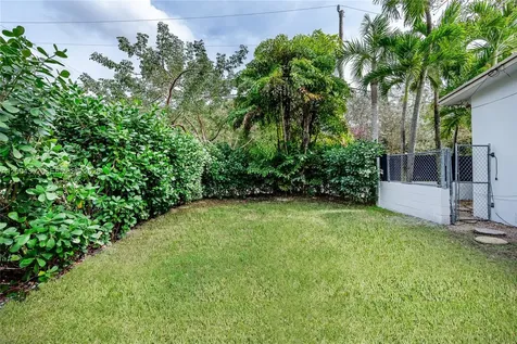 3100 Naomi Street Miami FL 33133