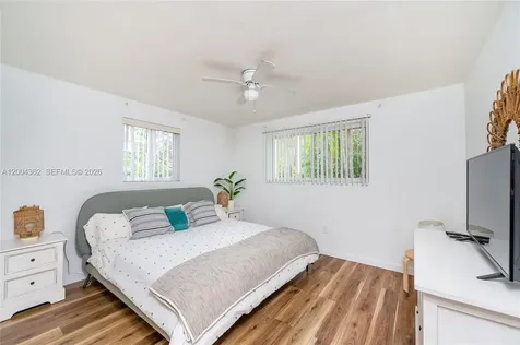 3100 Naomi Street Miami FL 33133