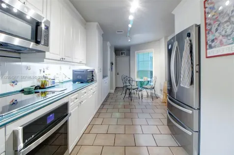 9929 NW 49th Terrace Doral FL 33178