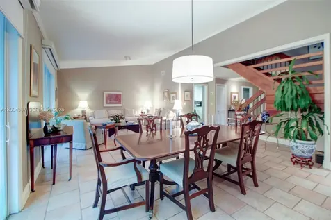 9929 NW 49th Terrace Doral FL 33178