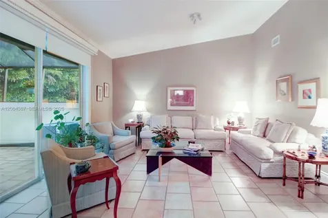 9929 NW 49th Terrace Doral FL 33178