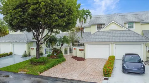 9929 NW 49th Terrace Doral FL 33178