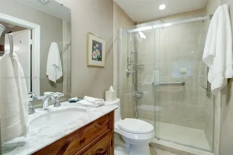 9929 NW 49th Terrace Doral FL 33178