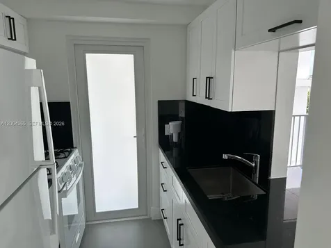 360 Meridian Avenue Miami Beach FL 33139