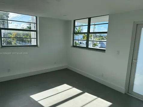 360 Meridian Avenue Miami Beach FL 33139