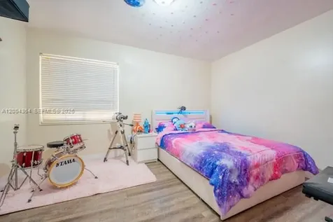 5501 SW 147th Place Miami FL 33185