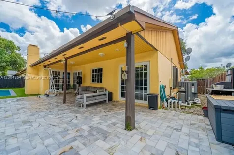 5501 SW 147th Place Miami FL 33185
