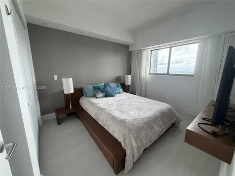 460 NE 28th Street Miami FL 33137