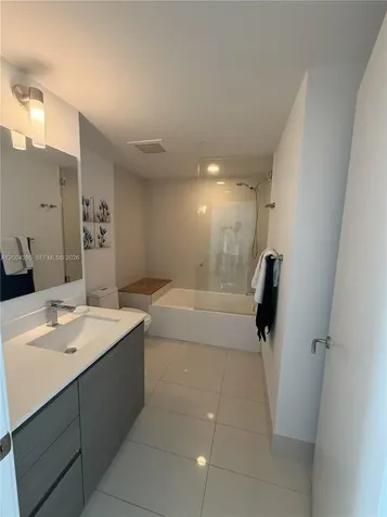460 NE 28th Street Miami FL 33137