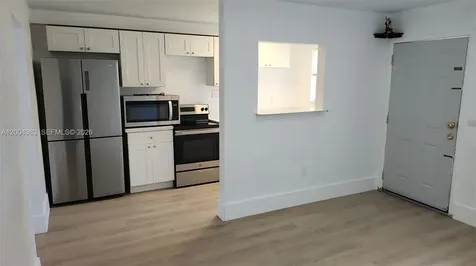 2651 NW 13th Street Miami FL 33125