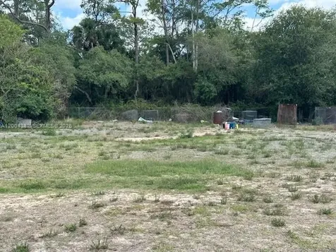 755 N Hacienda Clewiston FL 33440