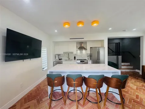 905 SW 13th Court Miami FL 33135