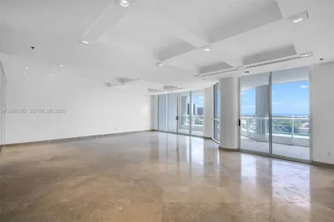 21150 E Point Place Aventura FL 33180