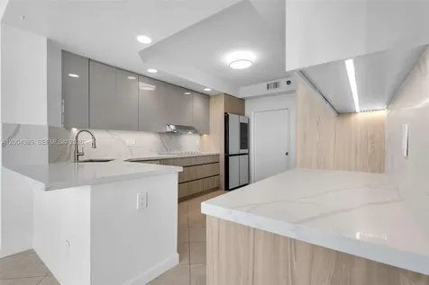 21150 E Point Place Aventura FL 33180