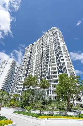 21150 E Point Place Aventura FL 33180