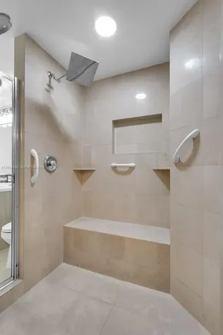 21150 E Point Place Aventura FL 33180