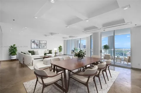 21150 E Point Place Aventura FL 33180