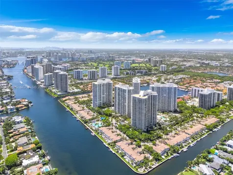 21150 E Point Place Aventura FL 33180