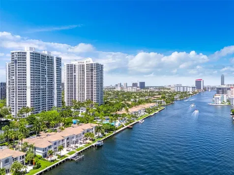 21150 E Point Place Aventura FL 33180