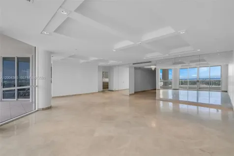 21150 E Point Place Aventura FL 33180