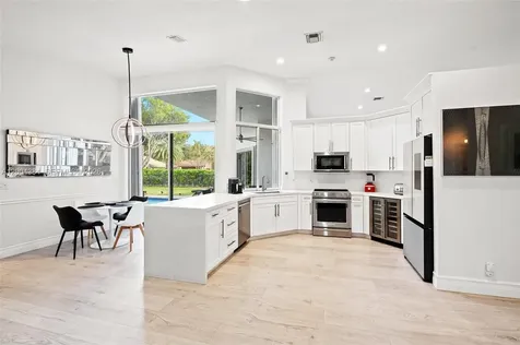 765 Bayside Lane Weston FL 33326