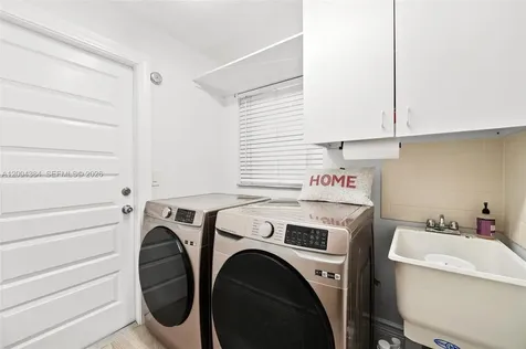 765 Bayside Lane Weston FL 33326