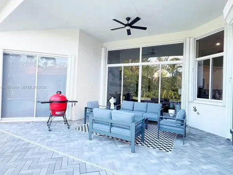 765 Bayside Lane Weston FL 33326