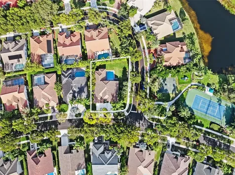 765 Bayside Lane Weston FL 33326