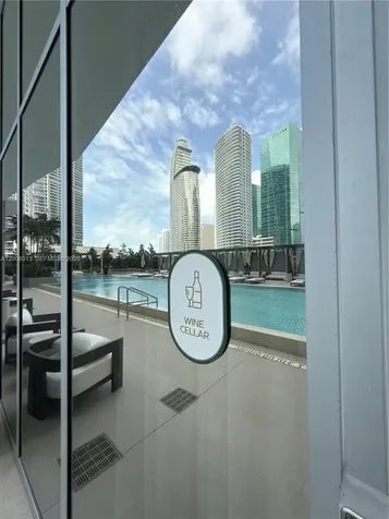 77 SE 5th Street Miami FL 33131