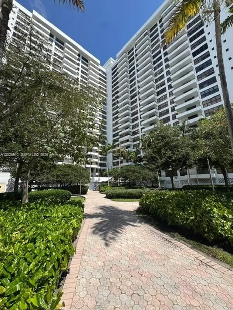 2500 Parkview Drive Hallandale Beach FL 33009