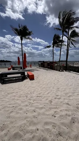 Miami FL 33138