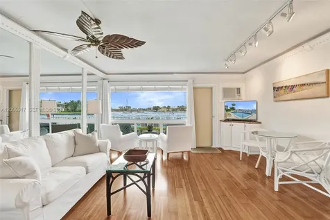 1105 S Riverside Drive Pompano Beach FL 33062