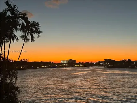 1105 S Riverside Drive Pompano Beach FL 33062