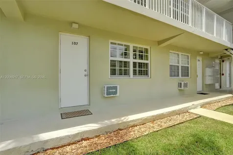 1105 S Riverside Drive Pompano Beach FL 33062
