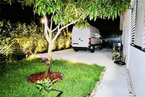 13201 SW 276th Terrace Homestead FL 33032