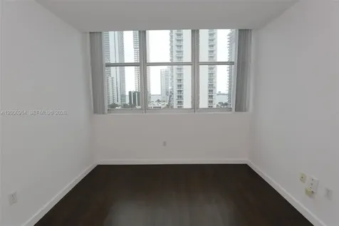 2200 NE 4th Avenue Miami FL 33137