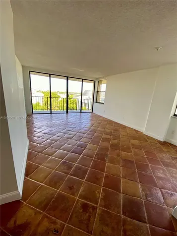 1470 NE 123rd Street North Miami FL 33161