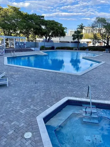 1470 NE 123rd Street North Miami FL 33161