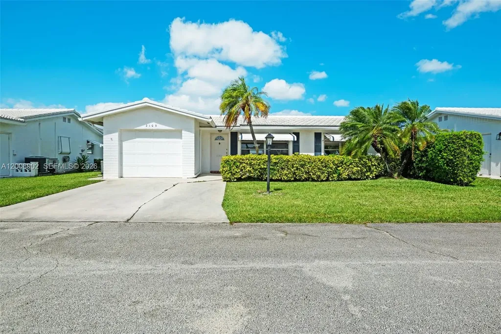 2103 SW 20th Circle Boynton Beach FL 33426