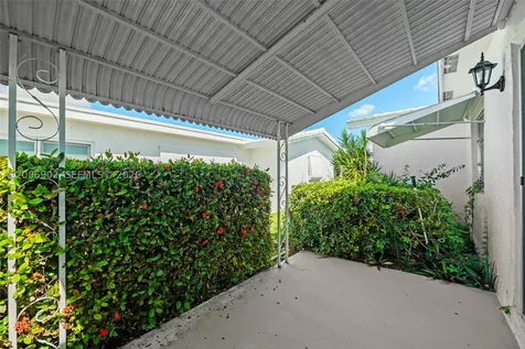 2103 SW 20th Circle Boynton Beach FL 33426