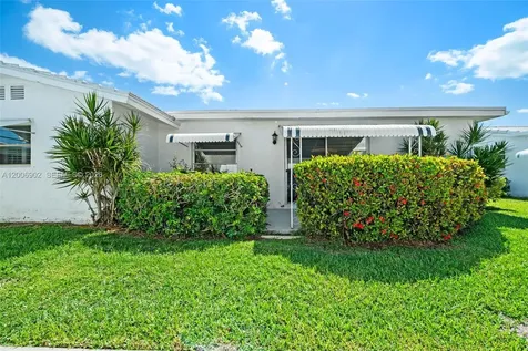 2103 SW 20th Circle Boynton Beach FL 33426