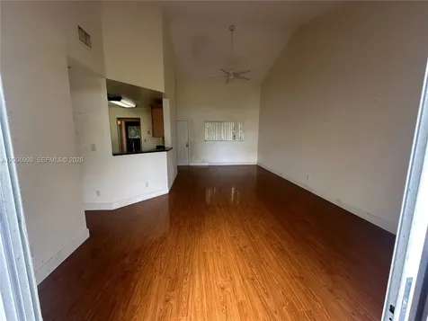 3461 NW 44th Street Oakland Park FL 33309
