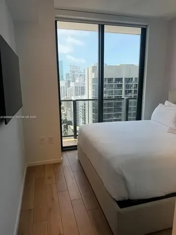 398 NE 5th Street Miami FL 33132
