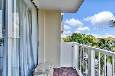 2000 NE 135th Street North Miami FL 33181