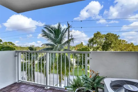 2000 NE 135th Street North Miami FL 33181