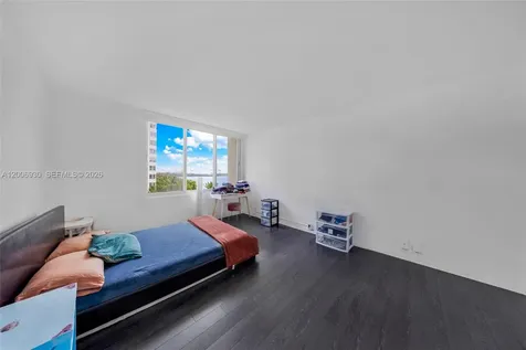 1000 West Avenue Miami Beach FL 33139