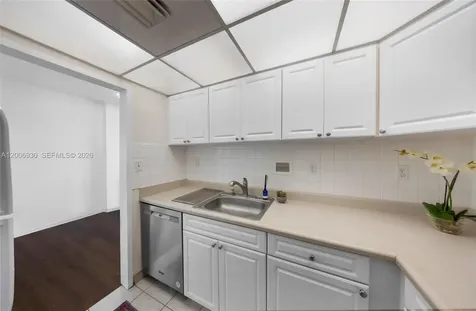 1000 West Avenue Miami Beach FL 33139