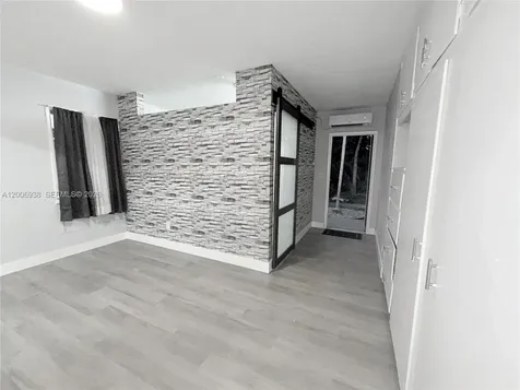 1815 Mckinley Street Hollywood FL 33020