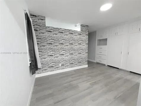 1815 Mckinley Street Hollywood FL 33020