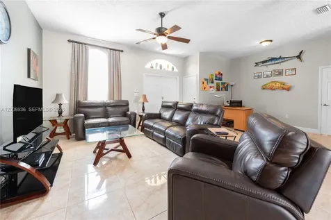 595 SE 30th Drive Homestead FL 33033